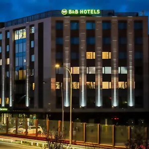 V Hotel